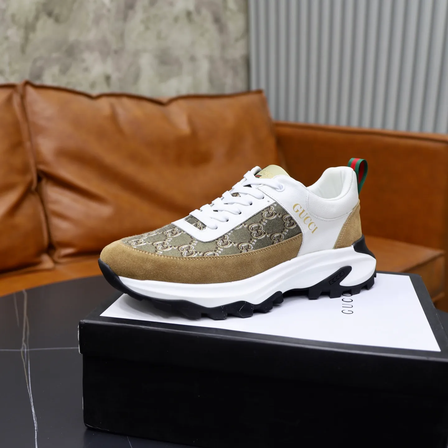 Ex-factory price: 462💰🙅‍♂️🙅‍♂️🙅‍♂️ Brand: GUCCI Standard code: 38-44 (45 customized) Grade: Same as the official website Material: Original leather splicing, comfortable and breathable lining, original wear-resistant outsole Style category: Men's fashionable casual shoes, running shoes, noble luxury brand elements, top luxury Color: actual picture color